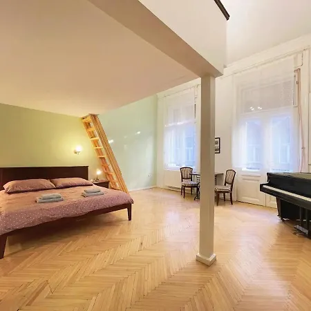A10-budapest Center Guest house