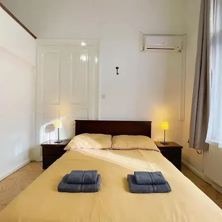 Guest house A10-budapest Center *